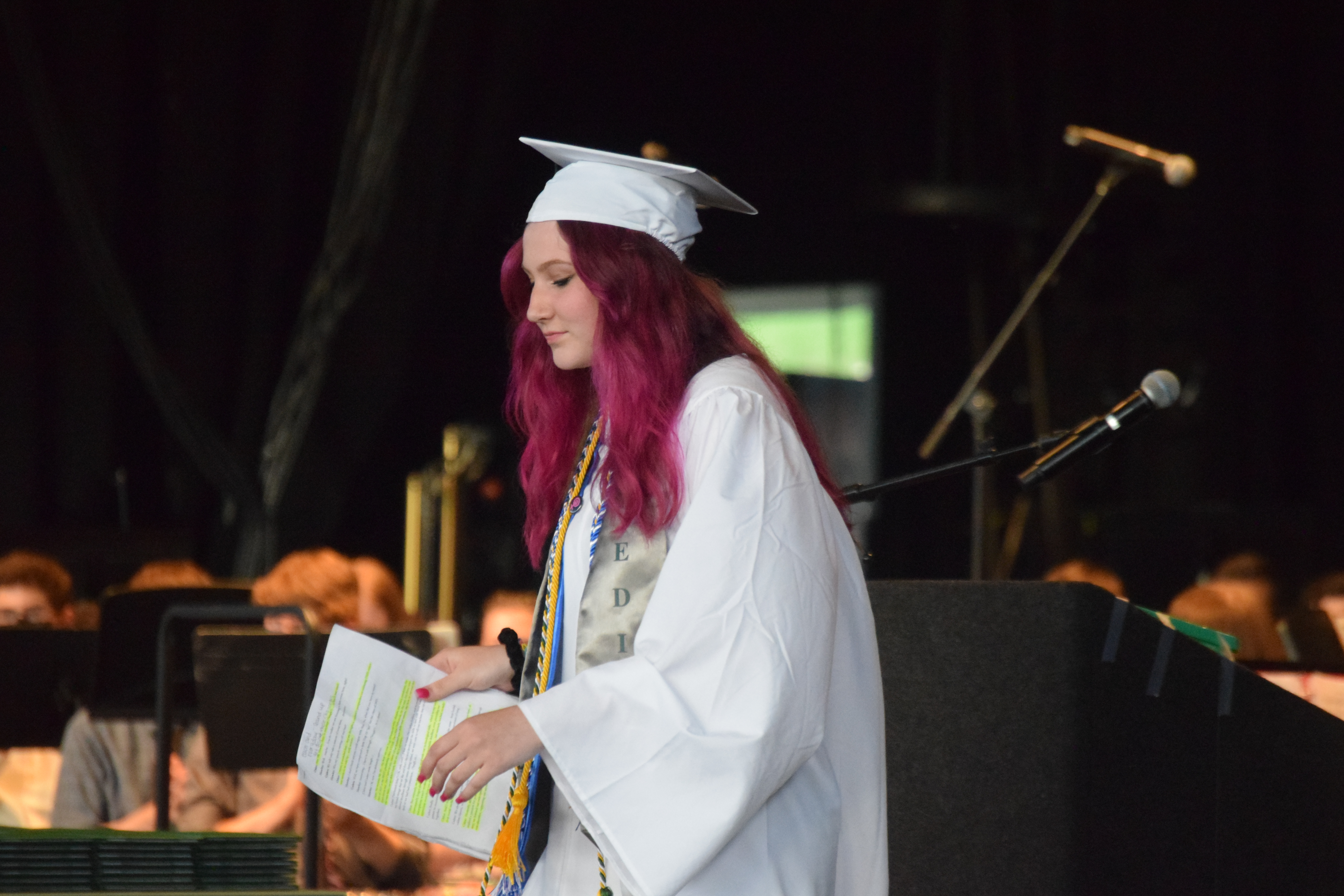 red hair grad