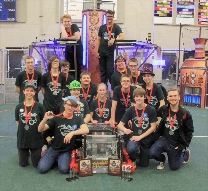 Lake Orion Robotics Team 302 qualifies for state tournament