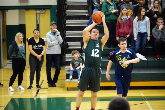 Orion-Oxford face off in Special Olympics basketball matchup