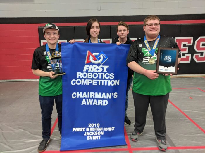 LOHS Robotics Team 302 qualifies for Mich. State Championship