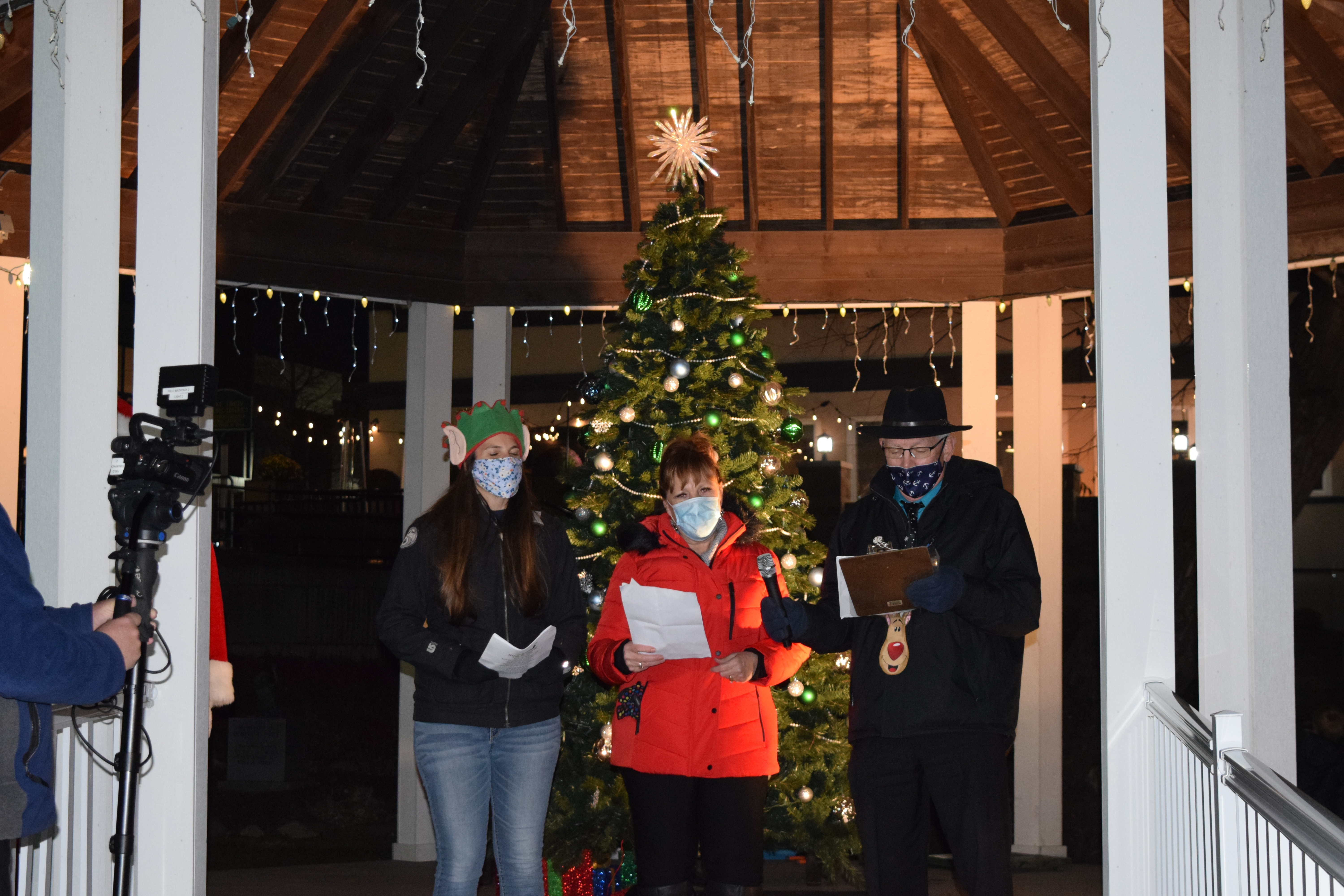 S S Carolers Lake Orion Review