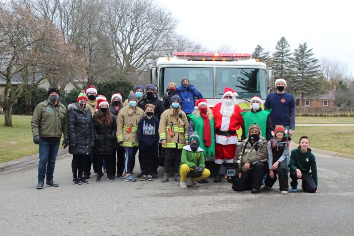 Orion Twp. Goodfellows help Santa collect donations in Keatington