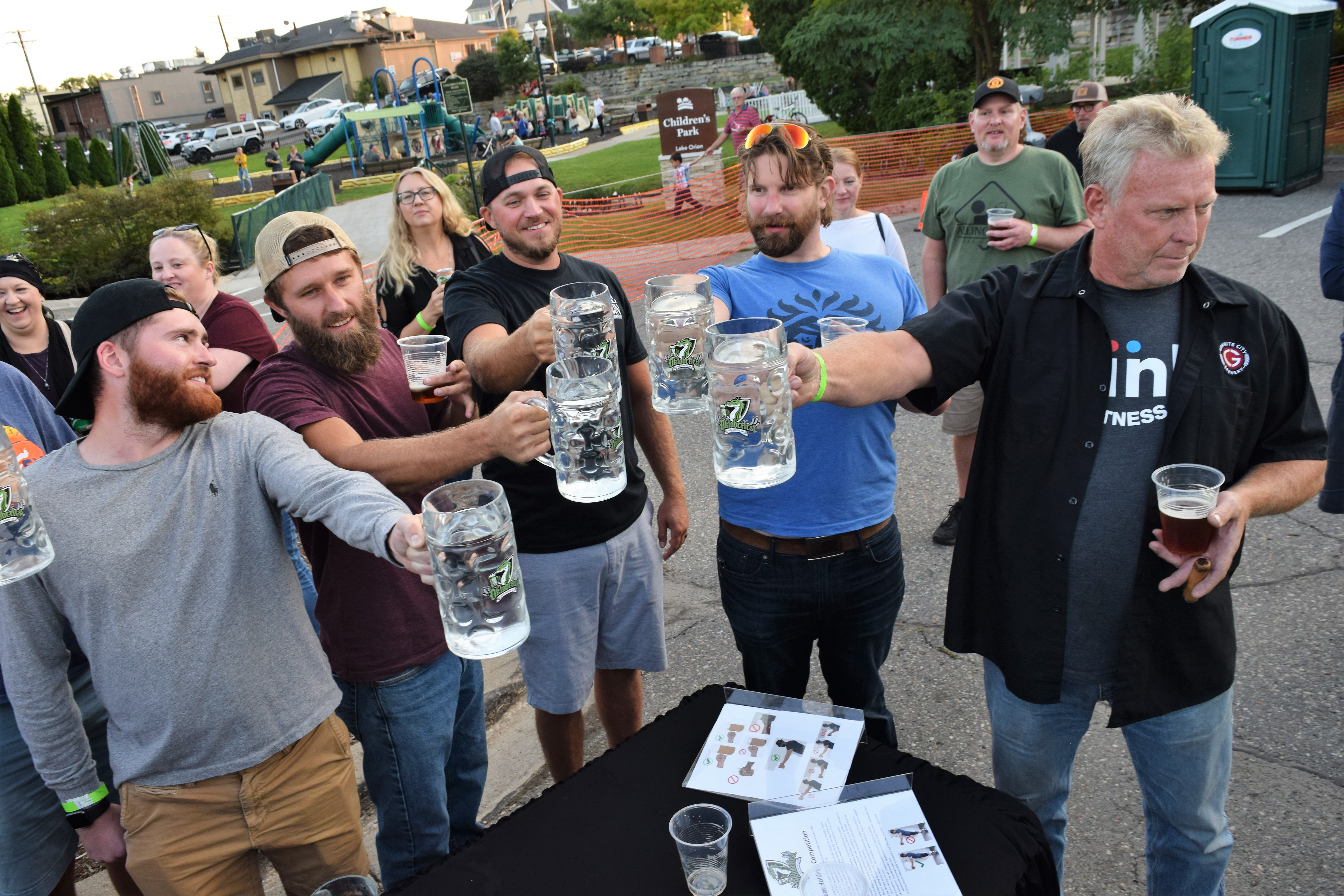 beer holding contest (9)