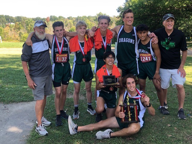 Boys cross country team uses pack mentality to rack up victories at the OAA Jamboree, Holly Festival (Photo gallery)