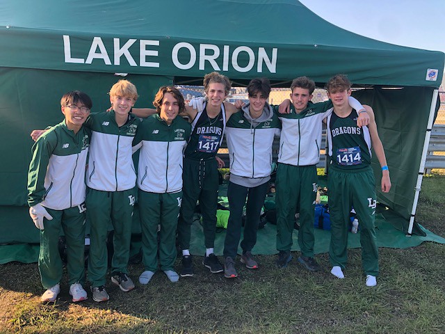 Boys cross country team finishes ninth in the state to cap off an incredible season