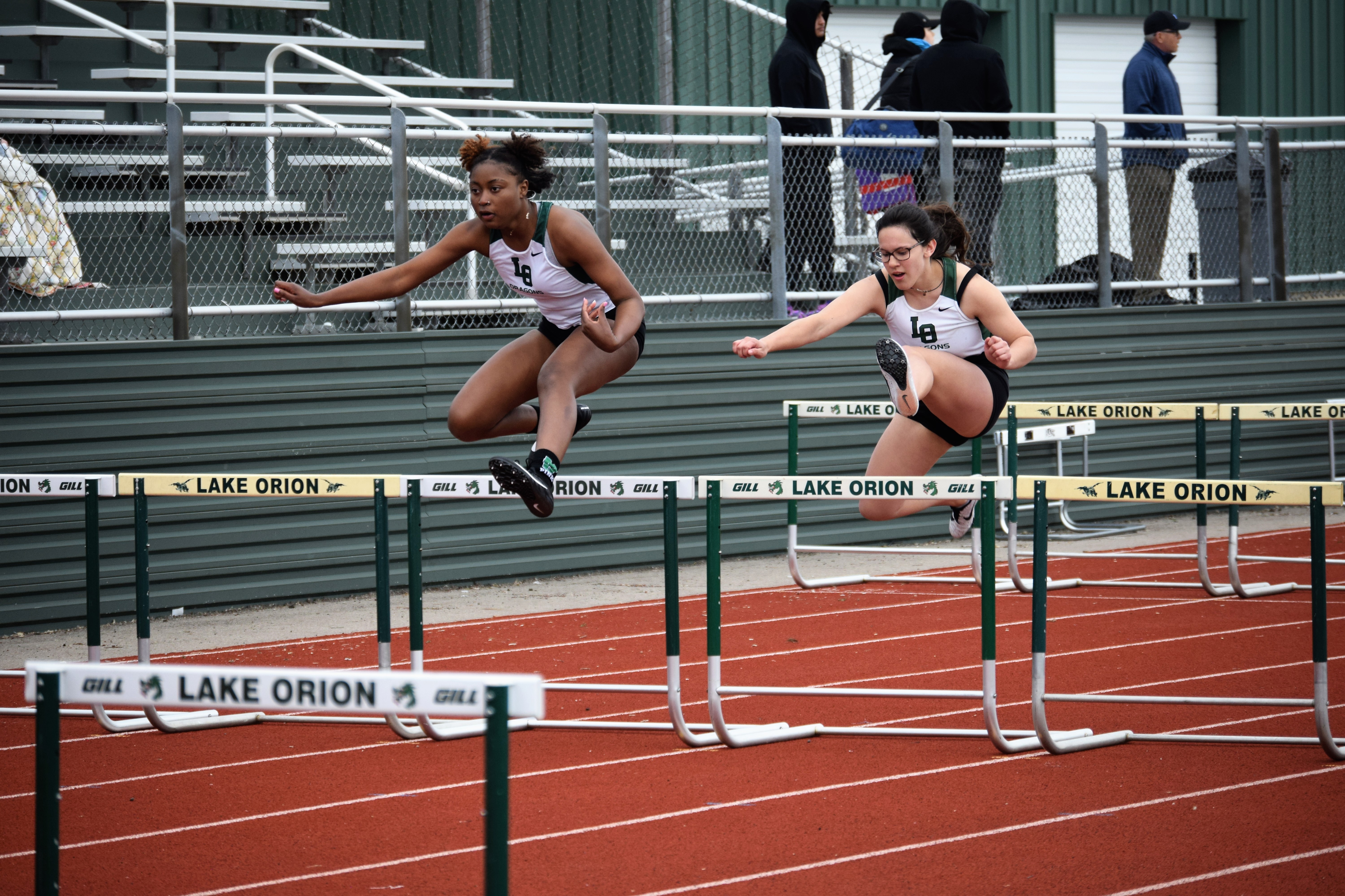 100 hurdles girls (7)