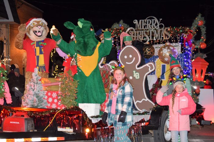 ‘Christmas at the Movies’ lighted parade now accepting entries