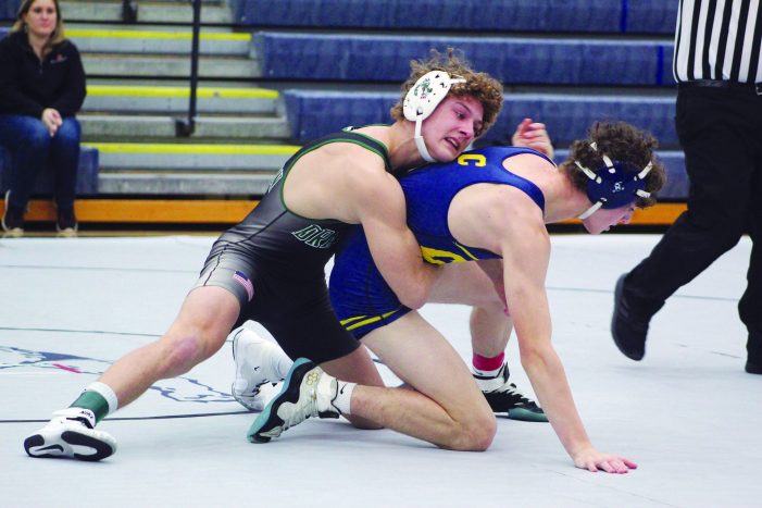 Dragon wrestling falls to Clarkston, pins Rochester in OAA Red league opener