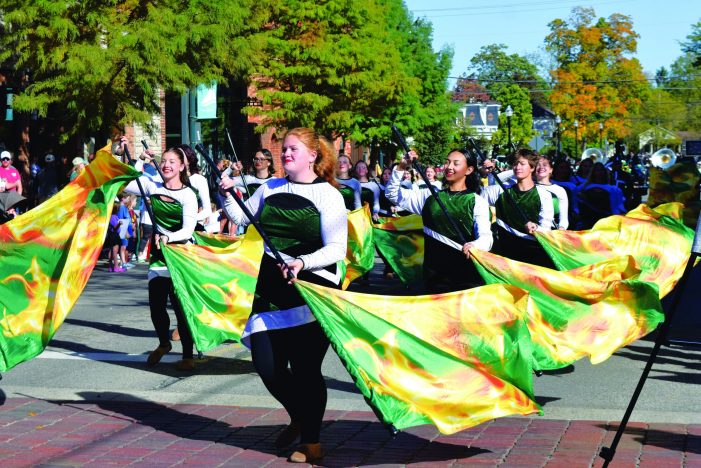 Parade kicks off Homecoming Week in Lake Orion