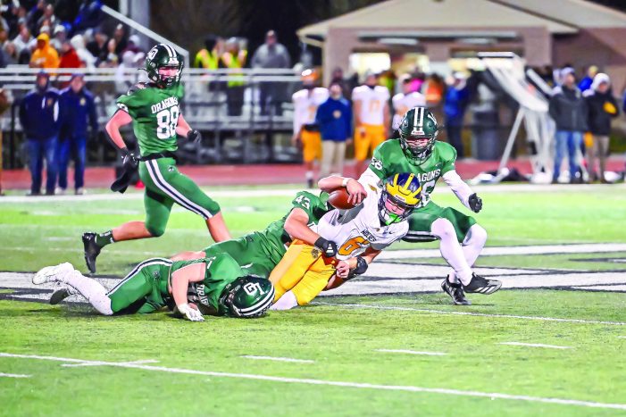 Clarkston defeats Lake Orion in football district playoffs